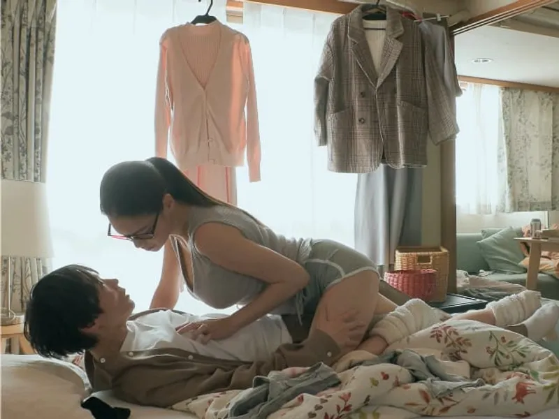 được chị nhà bên "an ủi" khi em ghệ đi ngoại tình